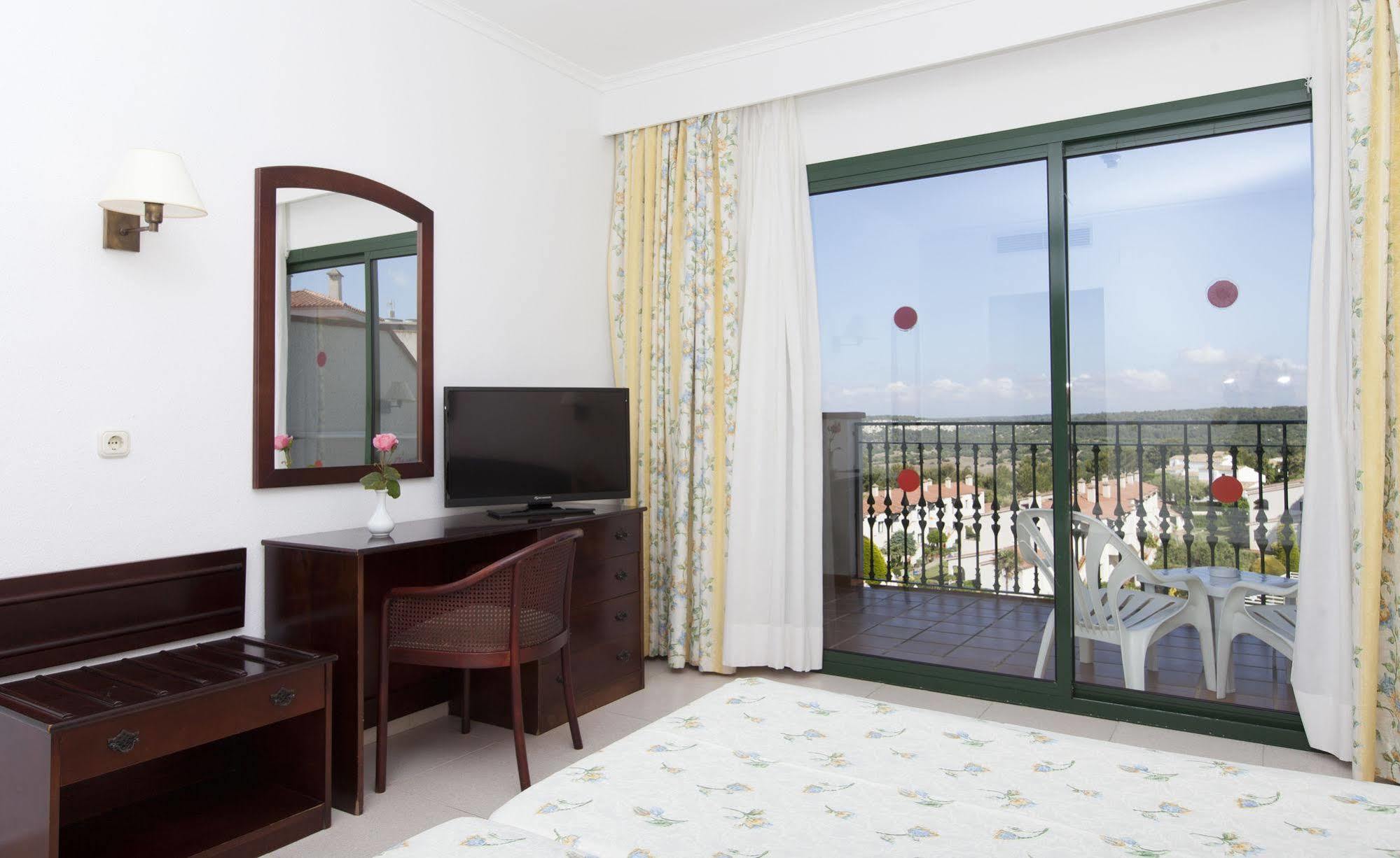 Son Bou Apartments Exterior foto